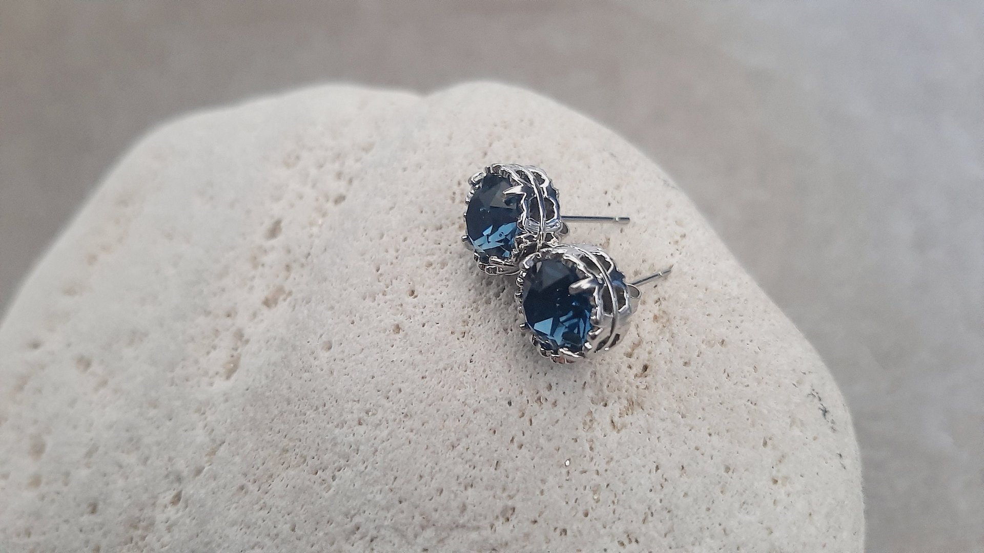 Dark Sapphire Crystal Earrings Swarovski | Art Deco Blue Platinum Studs