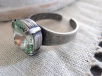 Chrysolite Adjustable Band Ring / Round Rivoli Green Crystal / Cuff Rings / 12mm Antique Silver Jewelry / Birthday Gift