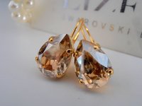 Golden Shadow Teardrop Gold Earrings | Wedding Jewelry for Brides