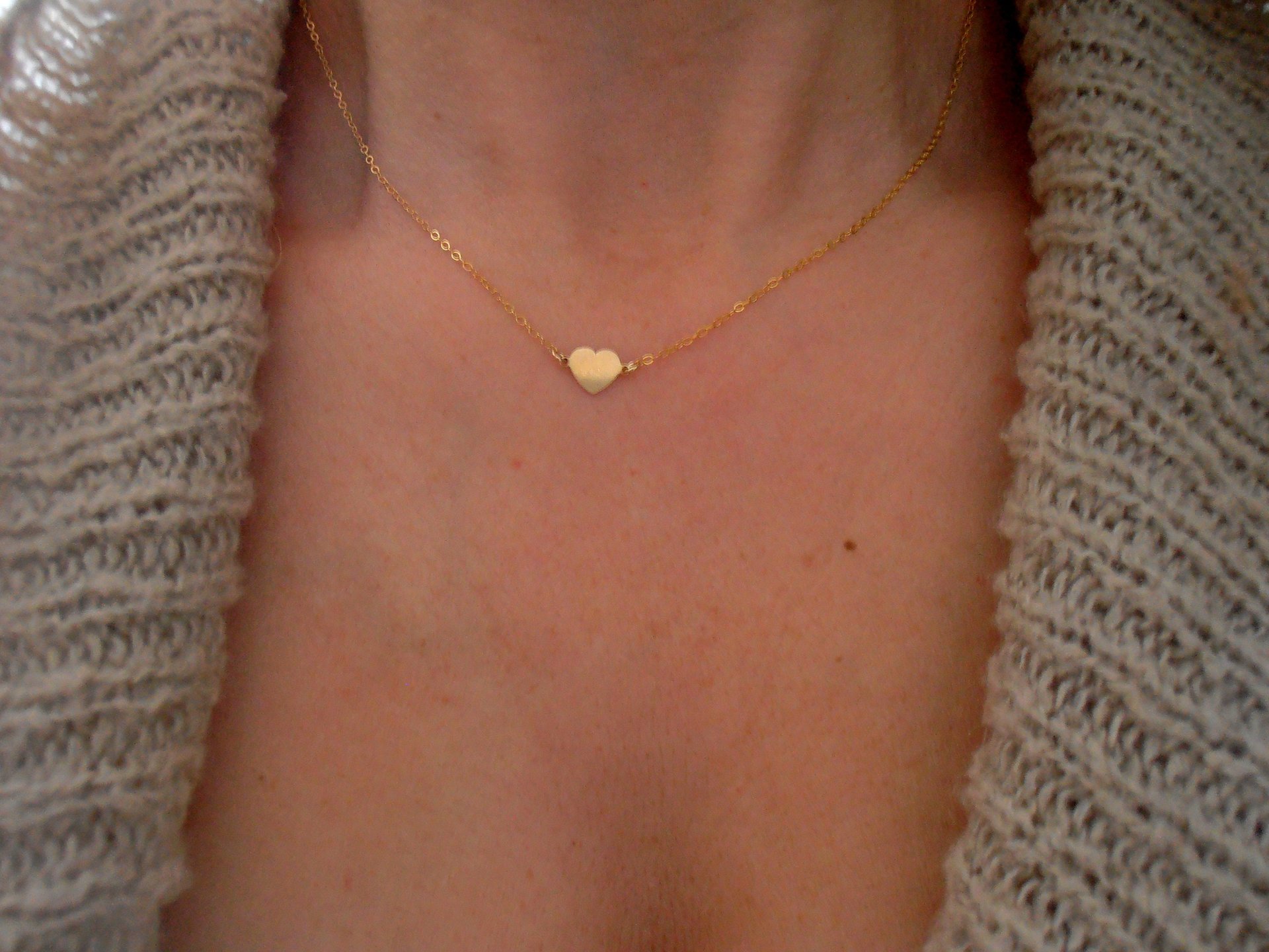 Dainty Gold Filled Heart Pendant Necklace / Delicate 14/20Kt Gold Filled Charm Chain / Mother's Day Gift for her