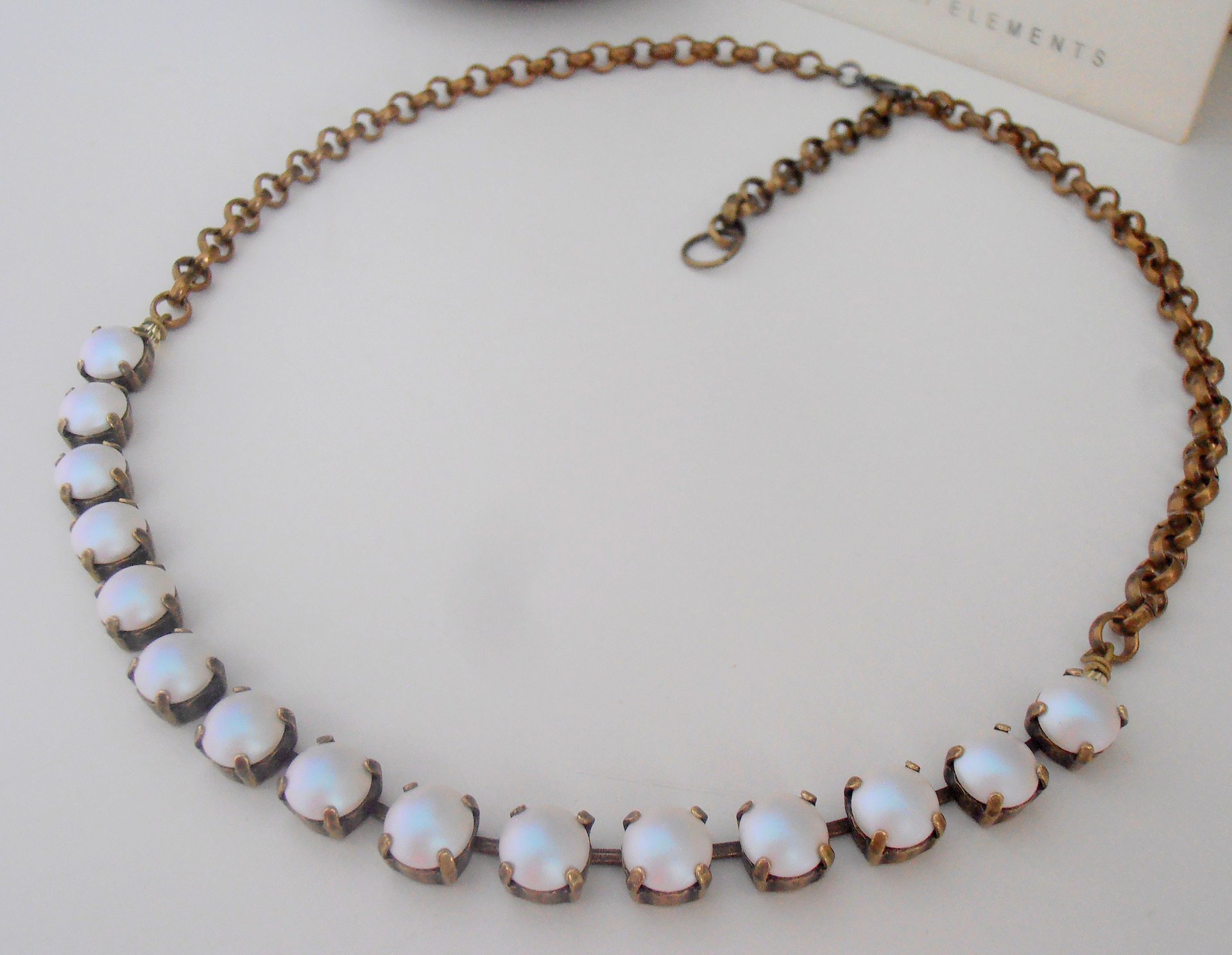 Pearlescent White Pearl Necklace 8mm 5817, Antique Jewelry, Crystal Bronze Chain Choker, Cup chain Setting, Girl Birthday