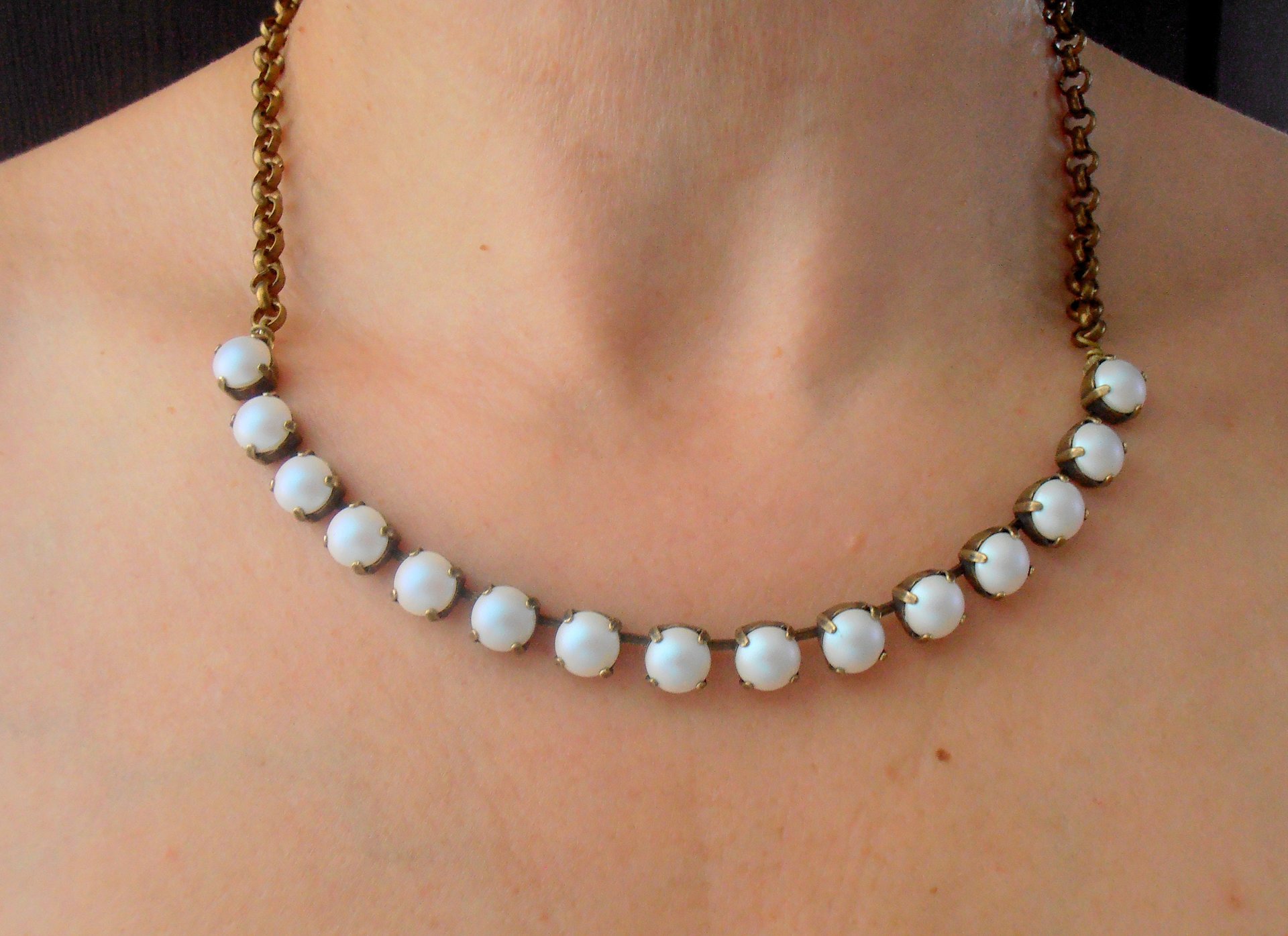 Pearlescent White Pearl Necklace 8mm 5817, Antique Jewelry, Crystal Bronze Chain Choker, Cup chain Setting, Girl Birthday