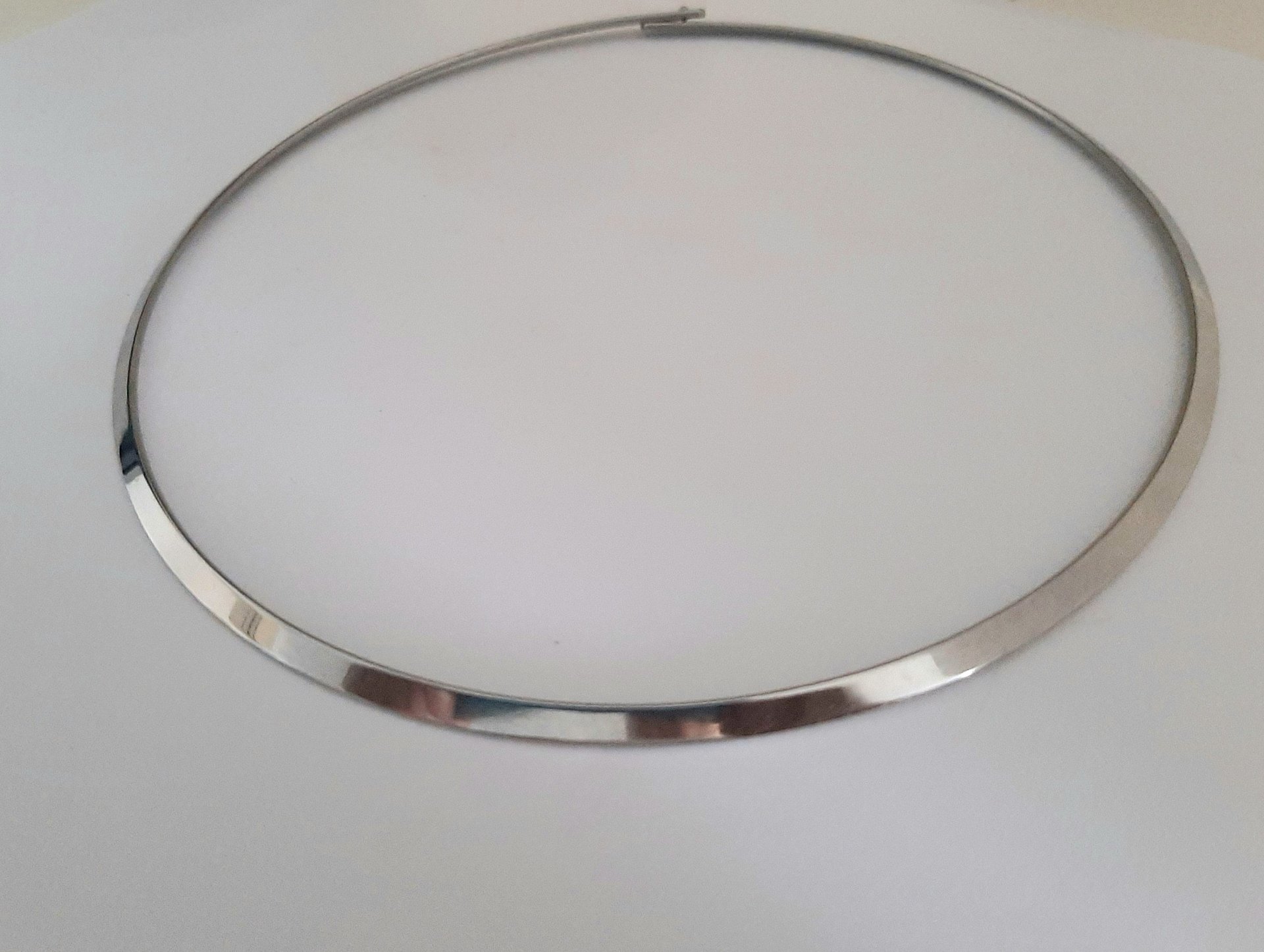 Grey Rivoli Tennis Necklace in Platinum | Christmas Day Gifts