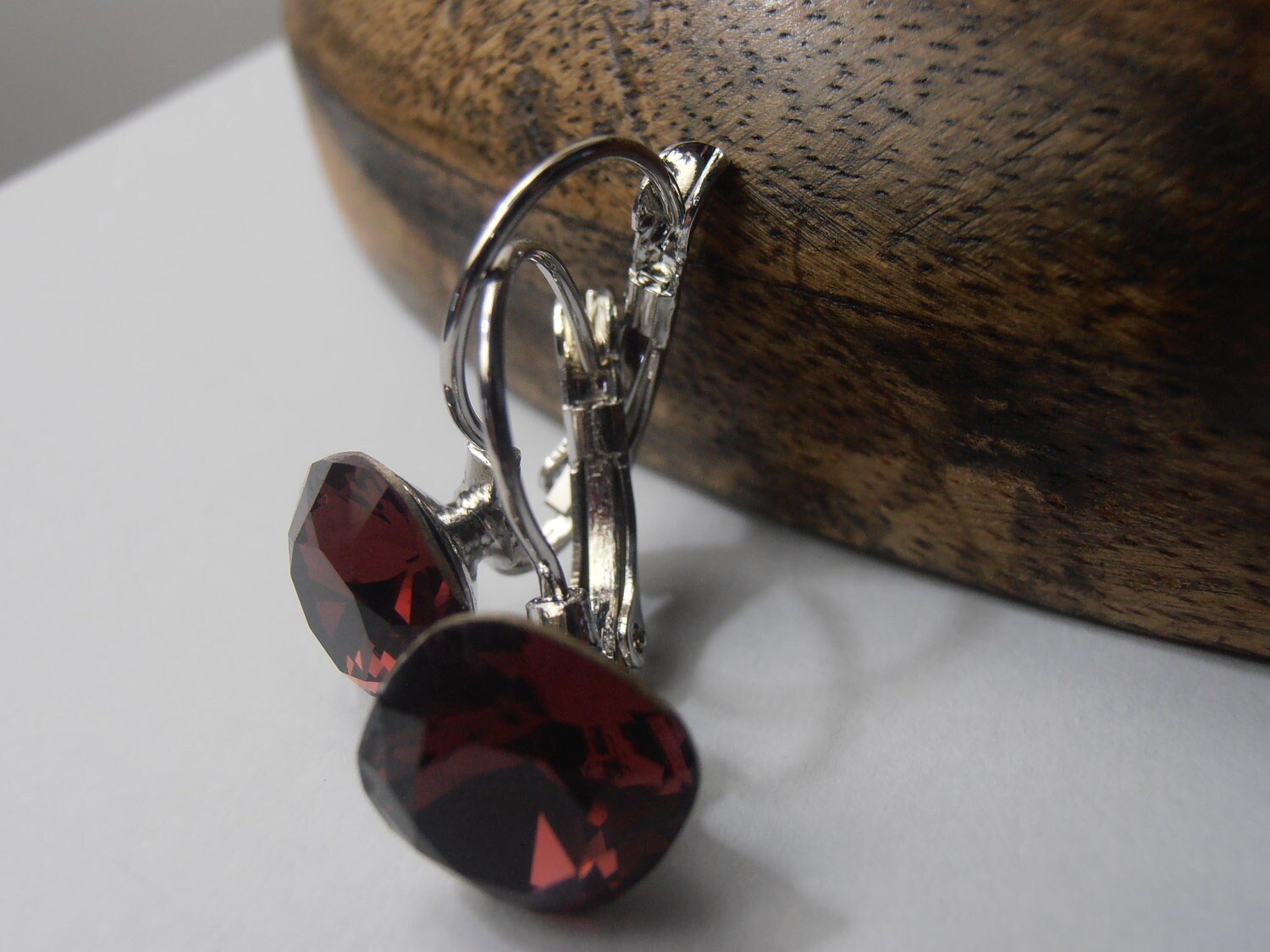 Burgundy Cushion Cut Leverback Earrings / 4470 Crystal Drop Jewelry / January Birthstone Wine Red 12mm  / Birthday Gift for women