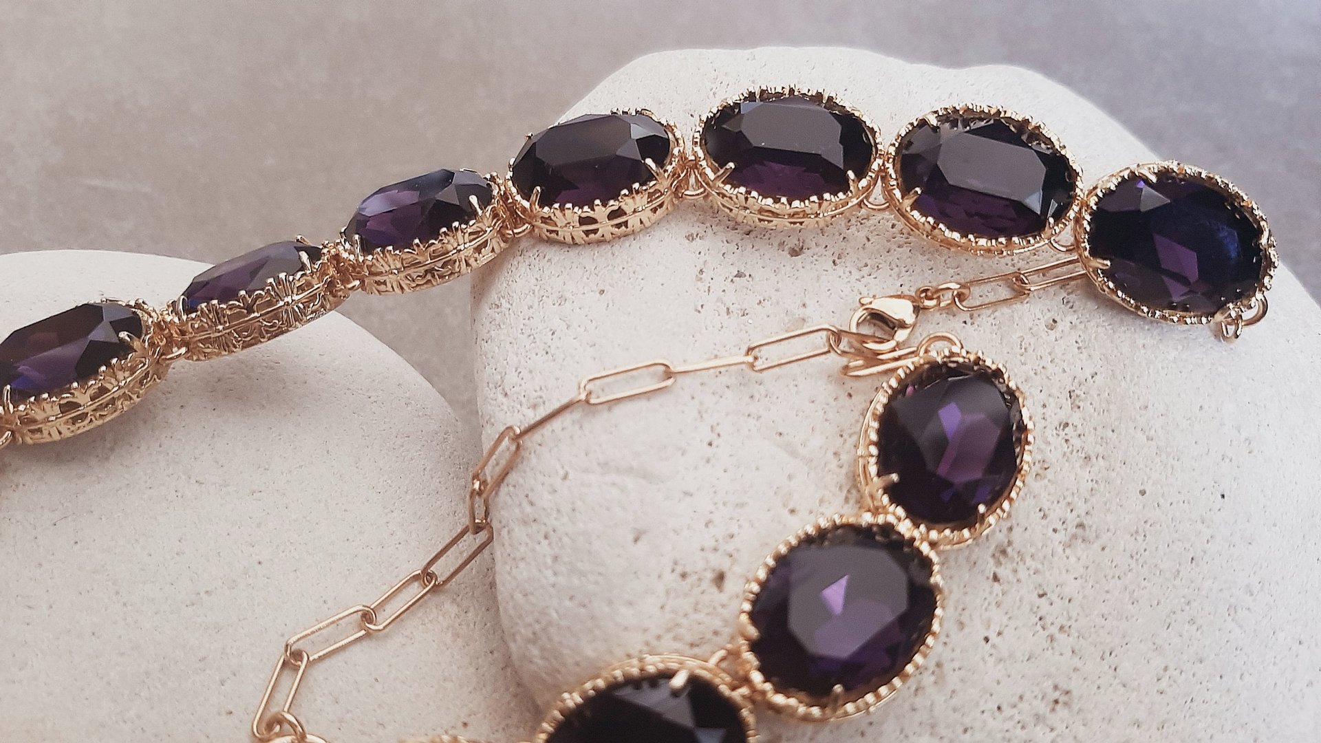 Amethyst Oval Crystal Riviere Necklace in Gold Anna wintour Georgian Jewellery