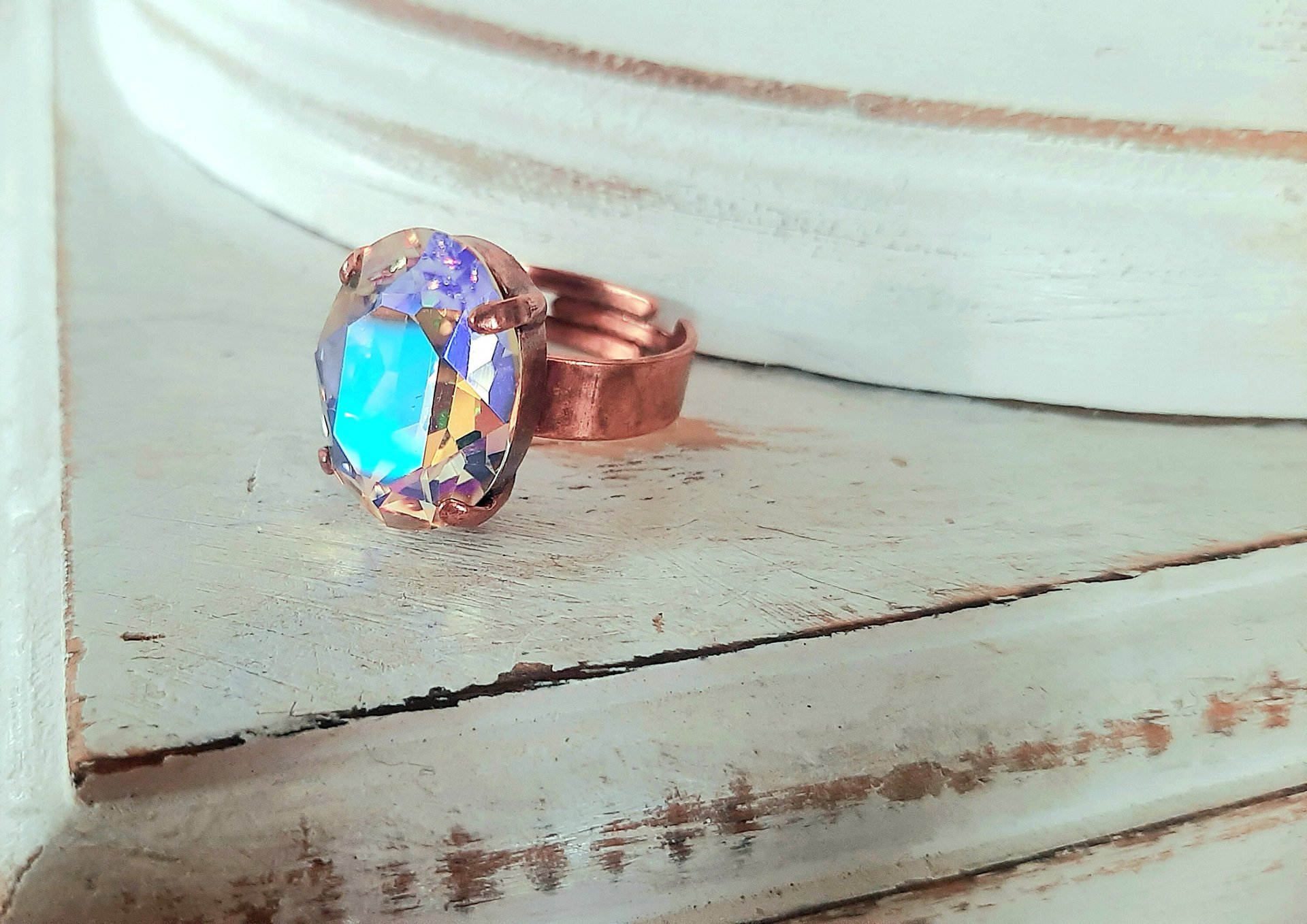 Aurora Shimmer Crystal Adjustable Band Ring in Antique Copper, Women Statement Jewelry, Oval Rings for Girls