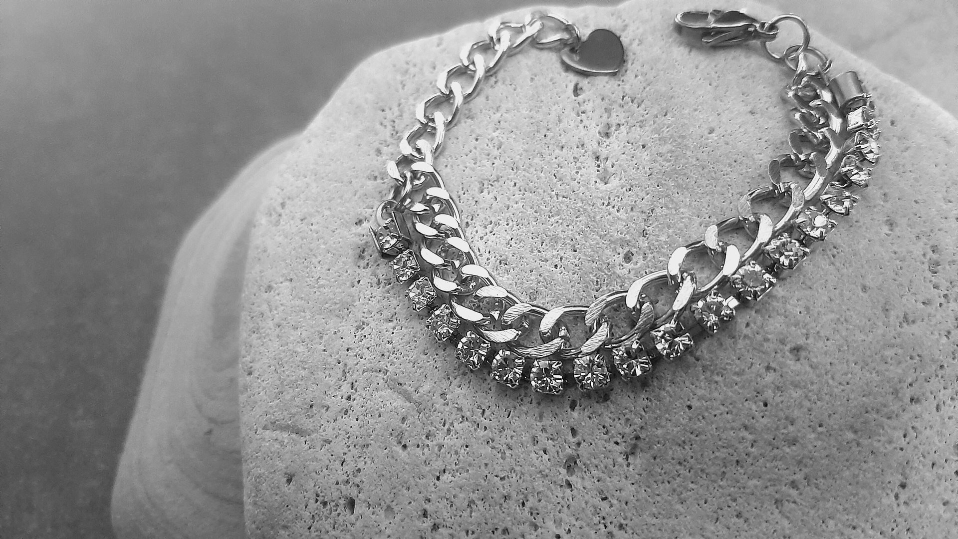 Multi Strand Clear Rhinestone Chain Bracelet - Thick Curb Chunky Chain in Platinum - Modern Statement Jewelry - Birthday Gift for Girls