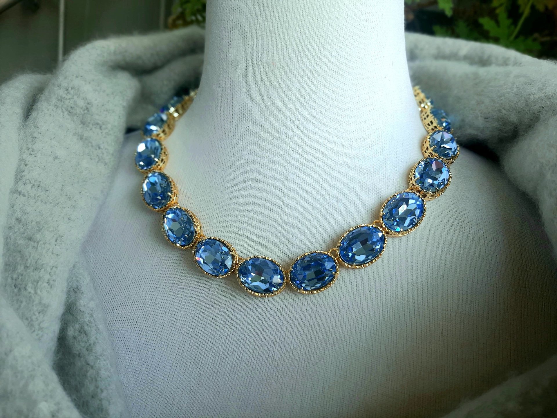 Light Sapphire Crystal Choker | Anna Wintour Necklace