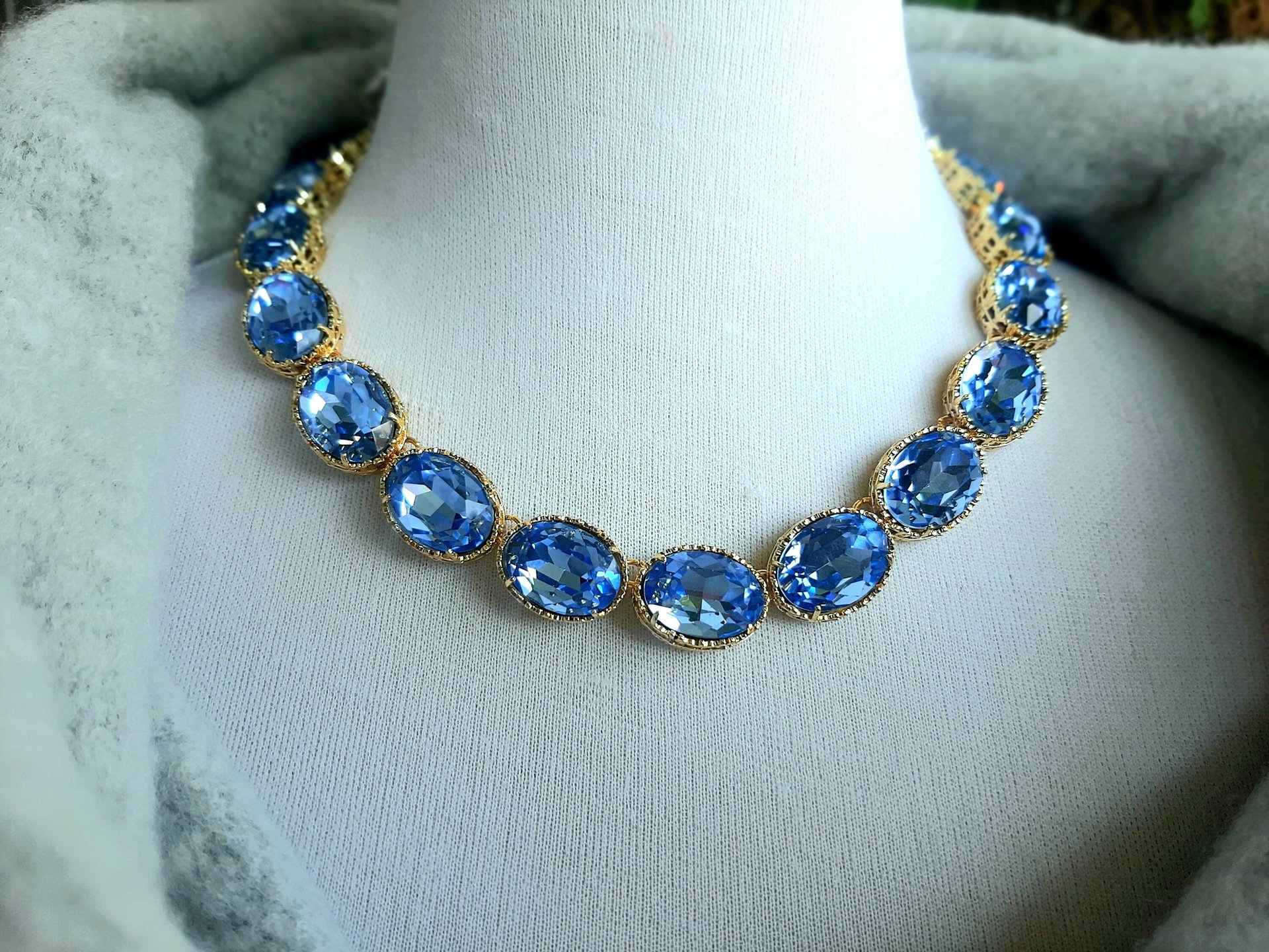 Light Sapphire Crystal Choker | Anna Wintour Necklace