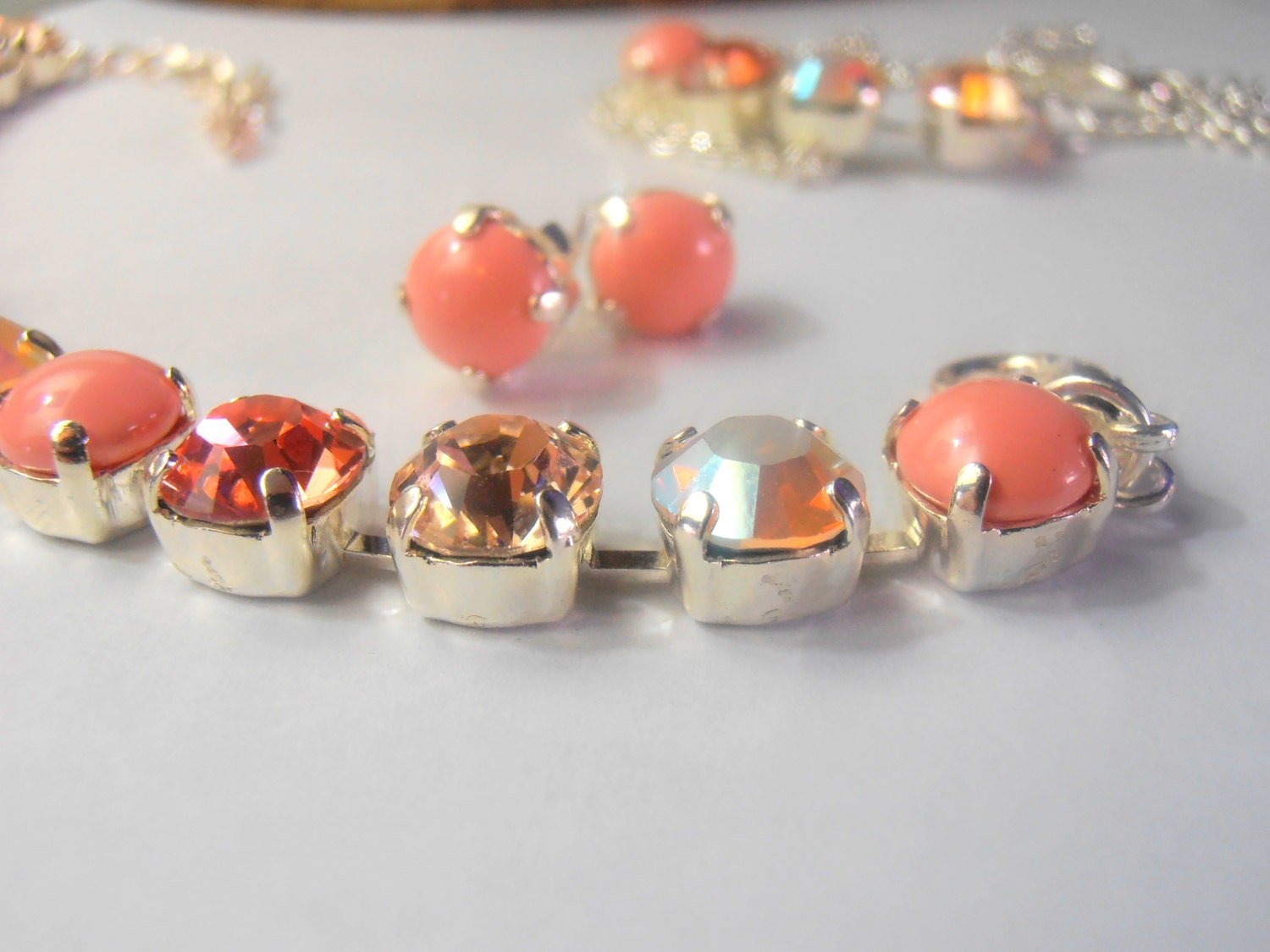 Shabby Pale Peach, 8mm, Crystal Studs, Perles, Silver Plated, Post Earrings