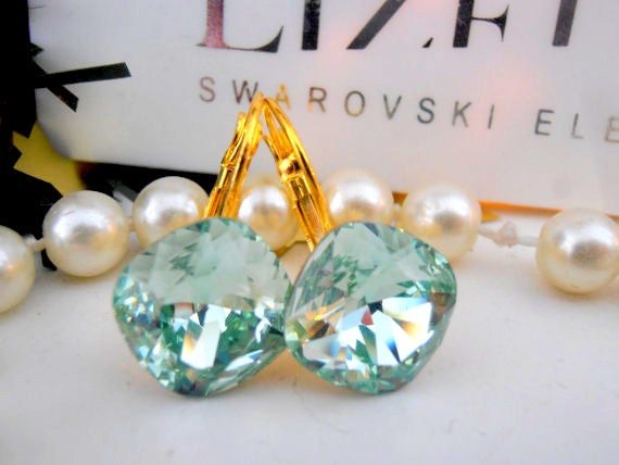 Chrysolite Bridal Drop Crystal Earrings / Cushion Cut 4470 / Green Lever back Gold Dangle Bridesmaids Jewelry