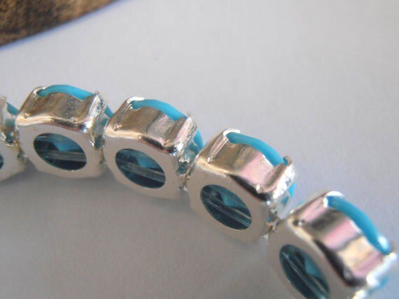 Turquoise Stretch Cuff Bracelet made with Crystal Chatons 8mm / Blue Silver Wrap Fashion Accessories