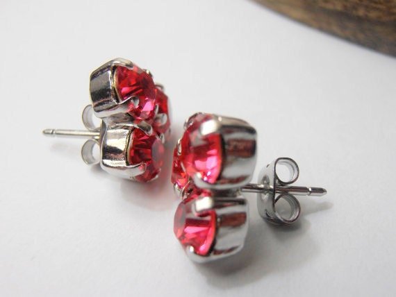 Indian Pink stud earrings, 6mm crystal, Platinum plated, Flower, prong setting, post earrings, costume jewelry