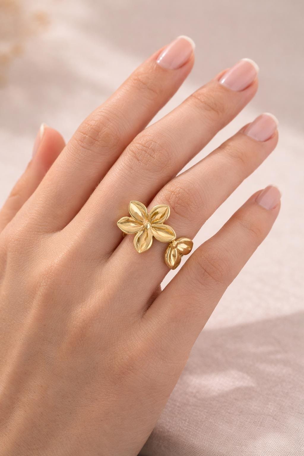 Stainless Steel Flower Cuff Ring Waterproof Jewelry