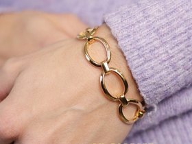 Chunky Oversized Golden Chain | Modern Stacking Jewelry for Gift